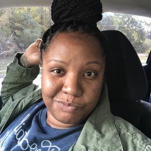 Meet your Posher, Alexandra